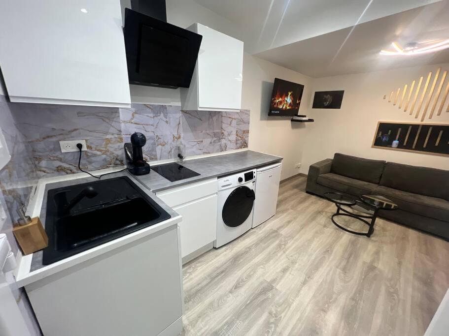 Maison Appartement Triplex Avec Jacuzzi Et Sauna Saint-Etienne  Kültér fotó
