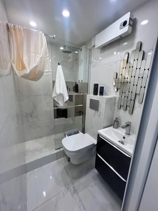 Maison Appartement Triplex Avec Jacuzzi Et Sauna Saint-Etienne  Kültér fotó