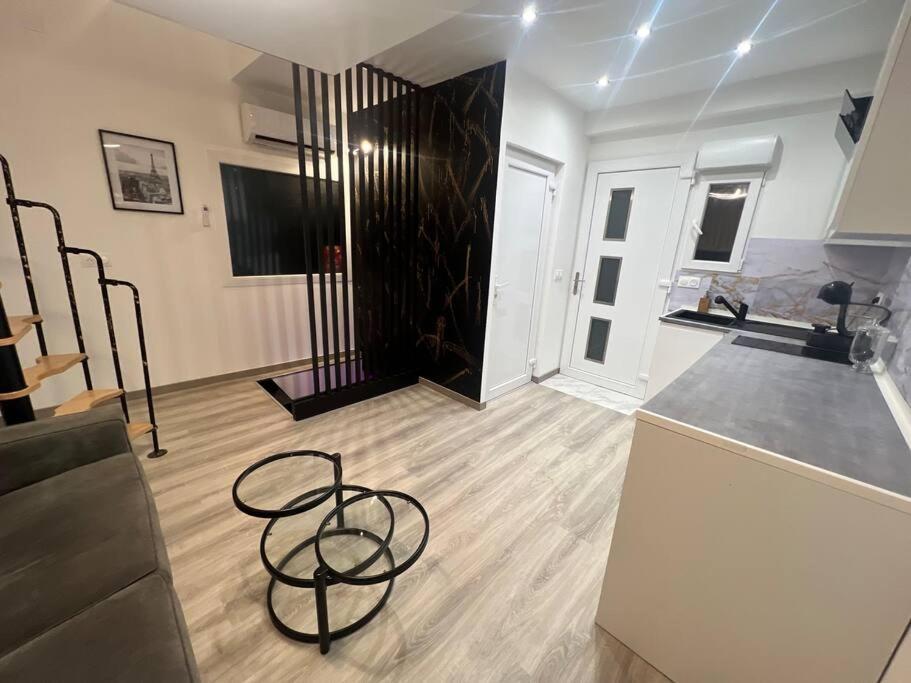 Maison Appartement Triplex Avec Jacuzzi Et Sauna Saint-Etienne  Kültér fotó